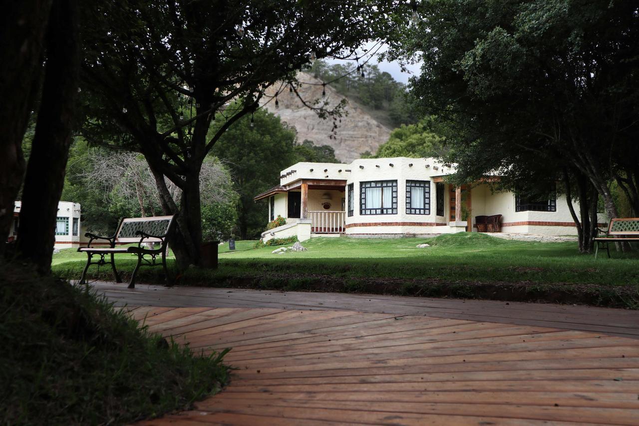 Hotel Bosques Del Sol Suites San Cristóbal de Las Casas エクステリア 写真