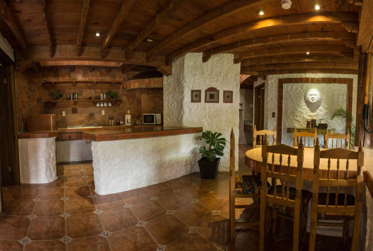 Hotel Bosques Del Sol Suites San Cristóbal de Las Casas エクステリア 写真