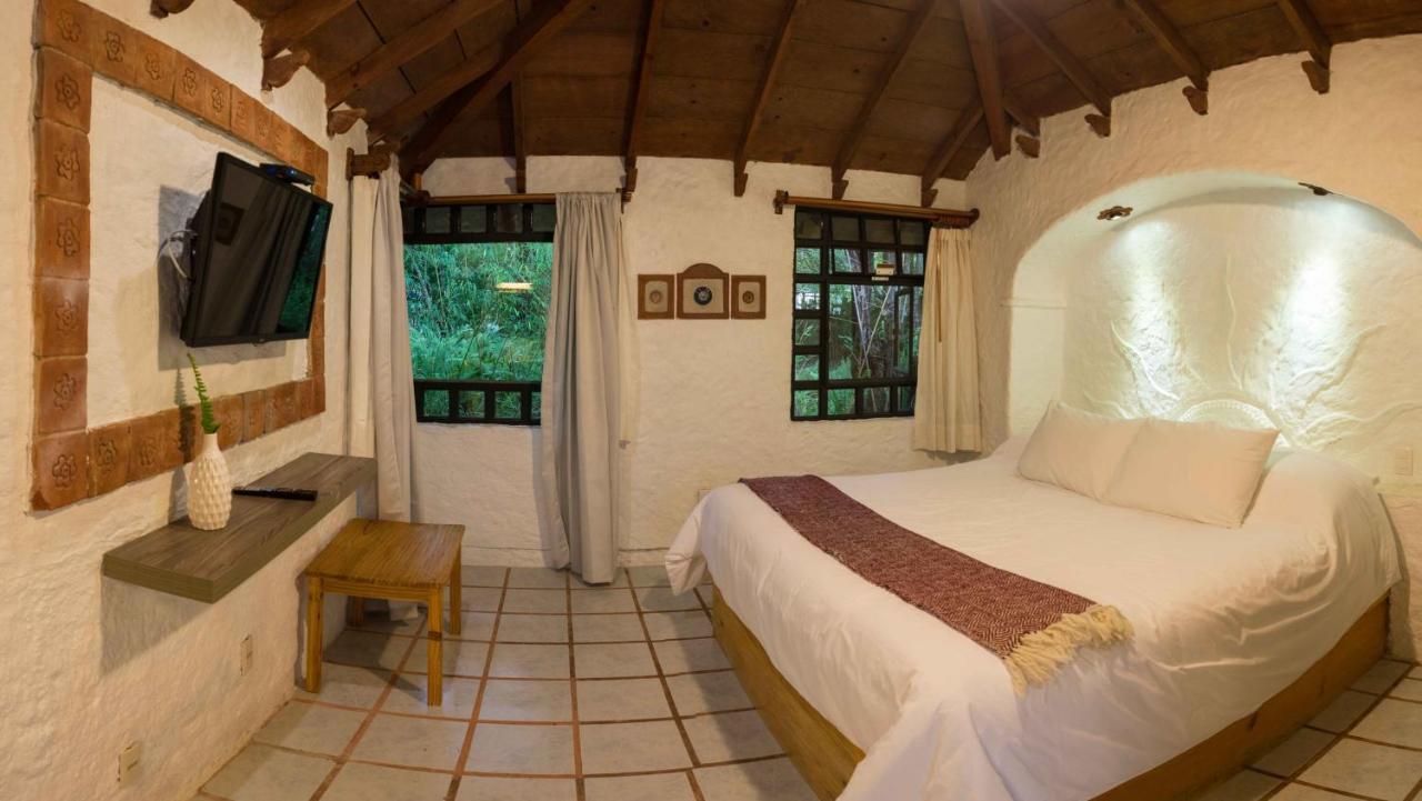 Hotel Bosques Del Sol Suites San Cristóbal de Las Casas エクステリア 写真